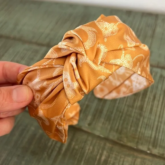 Anthropologie | Accessories | Anthropologie Knotted Scarf  display picture 1
